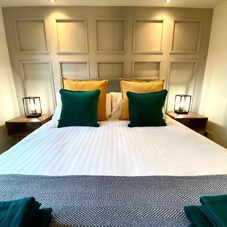 Monart Stylish City Centre Apartment, 2 Bed, Sleeps 6 Perth Exteriör bild
